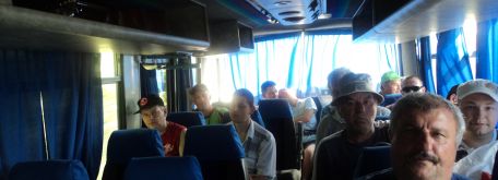 V autobuse