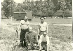 Klienti a pracovníci, 1971