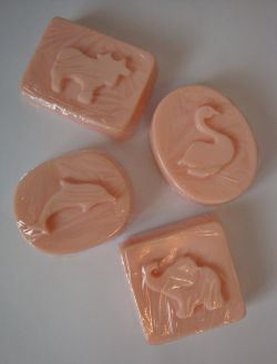 zvieratá (delfín, labuť, krava, slon)